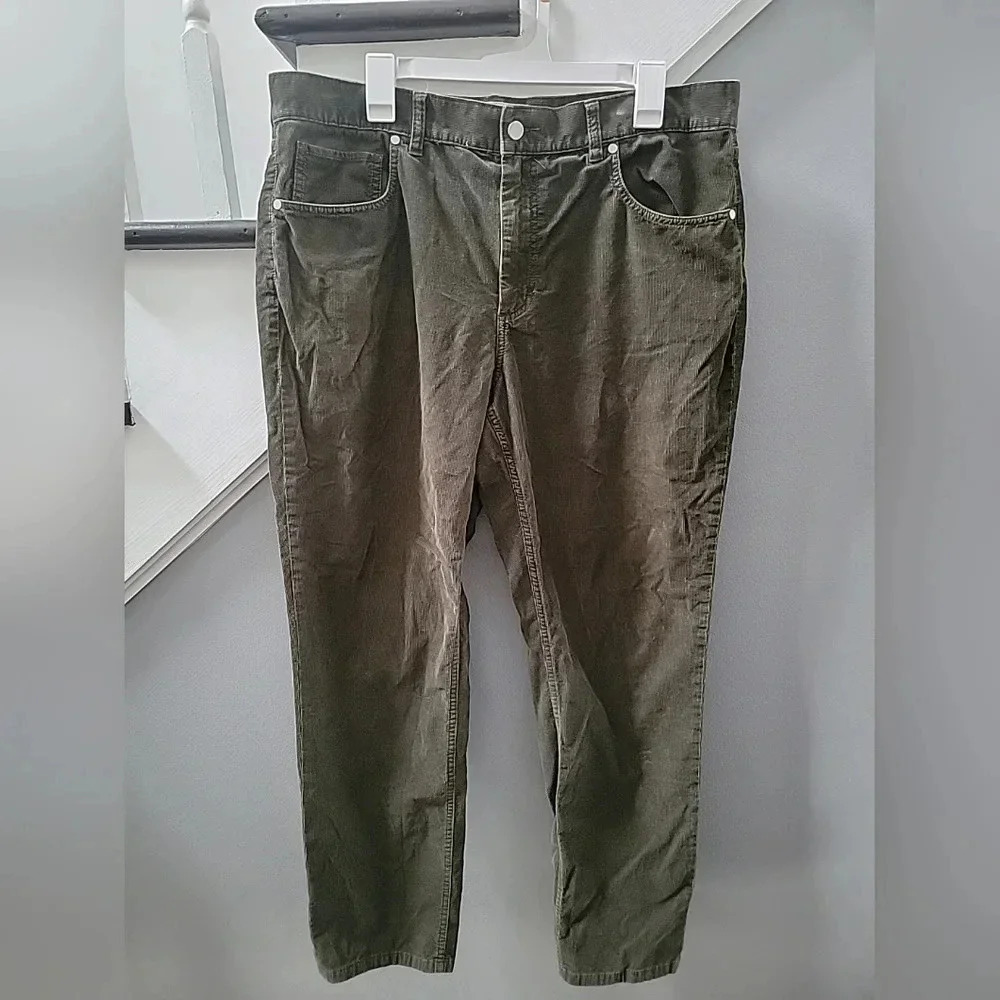 Everlane Men's Green The Straight Fit Corduroy Pants Size 38x30 Comfort Quality